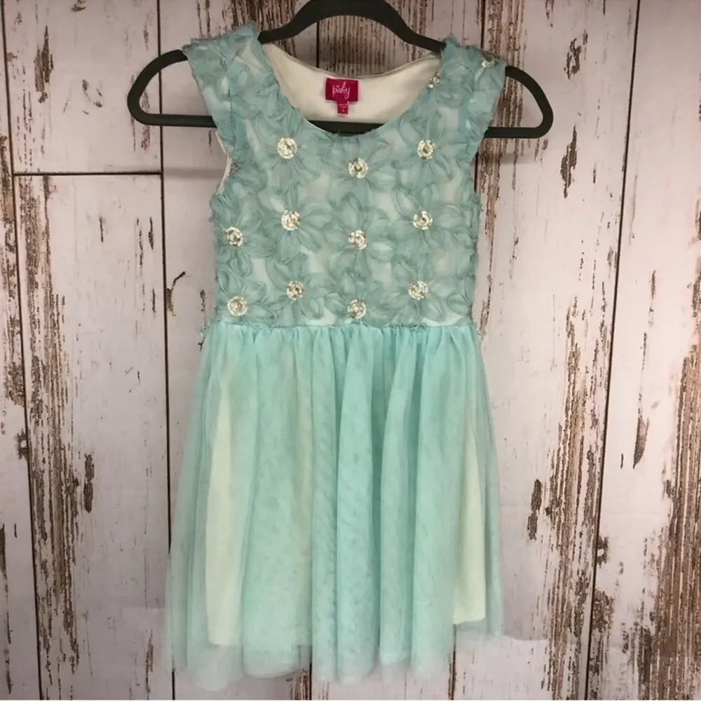 Pinky, Girls Dress, Size 8. In good used condition!